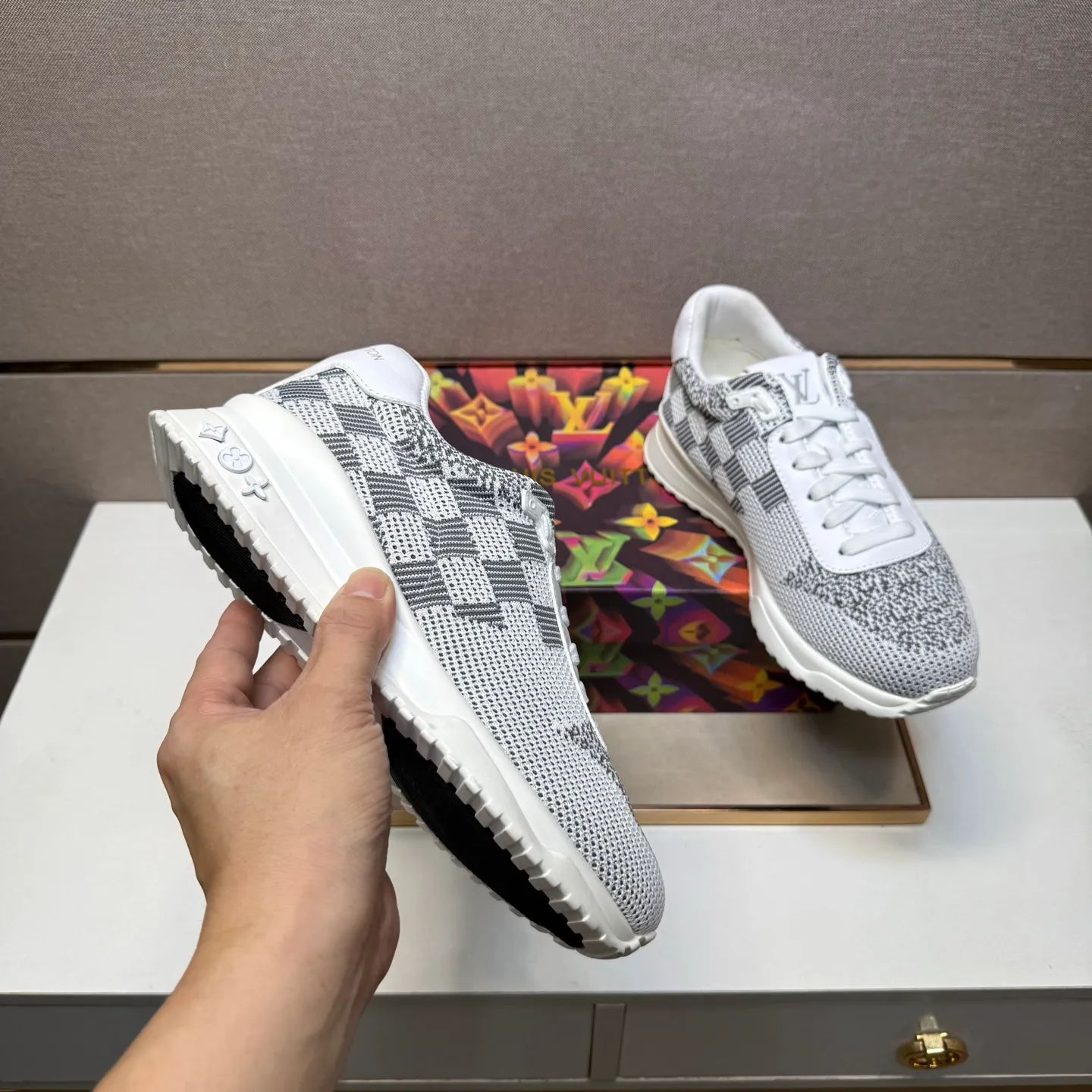 ⬛️Men's shoes 💰p540 [LV～] Men's casual shoes 2025z cabinet sales simultaneously 🔶Size: 38-44 #️⃣ 🔷4 colors🔜The upper is made of multi-material splicing➕Mesh lining, comfortable and breathable, sole: original comfortable and wear-resistant outsole, ⚠️real thing📱photographed🎬real thing is better📢📢📢